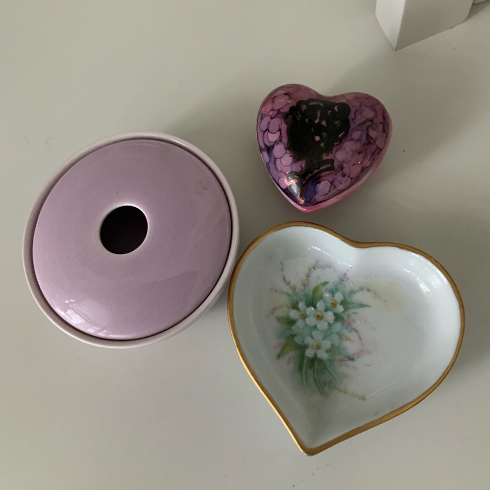 Vintage Ceramic Small Petite Trinket Dishes Heart Round Pink White Home accents